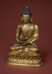 Buddha Amitayus meditál, és ölében tartja a nektárvázát (amrta) (bronz)